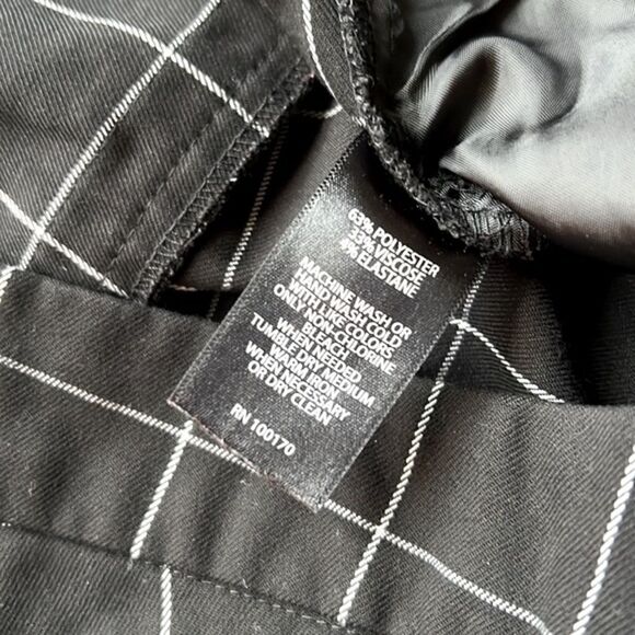 Adrienne Vittadini Black Check Pixie Ankle Cropped Pants Size 2 - Picture 7 of 10